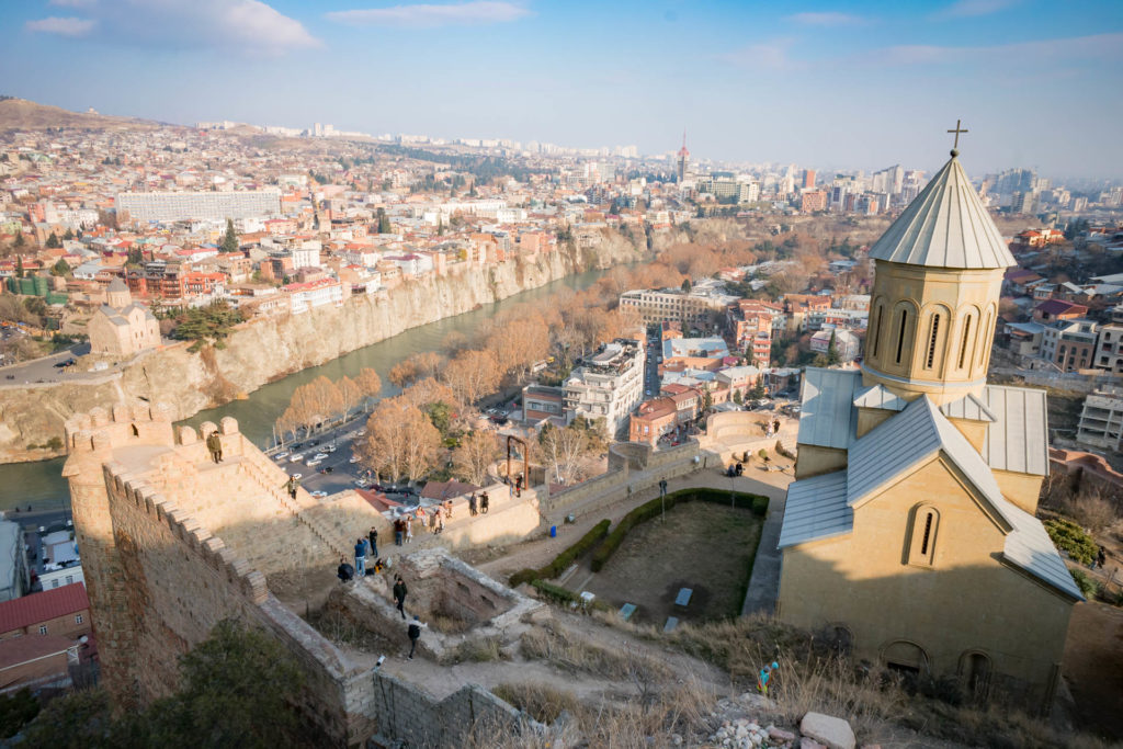 Georgia'da Gayrimenkul მყიდველების და გაყიდვების ბაზარი Georgia'da Gayrimenkul მყიდველების და გაყიდვების ბაზარი